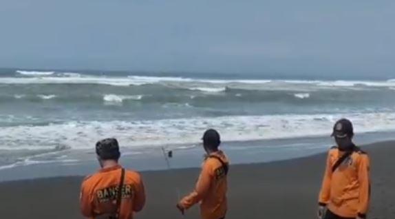 4 Remaja Terseret Ombak Pantai Wagir Indah Cilacap, 3 Hilang 1 Selamat