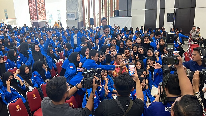 Menkumham Supratman Ajak Mahasiswa Berkontribusi dalam Pengembangan Hukum