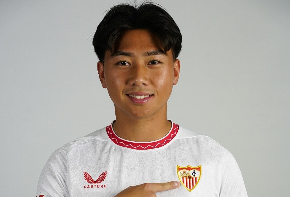 Pemain Indonesia Darrell Ang Gabung Klub Tersukses di Liga Europa