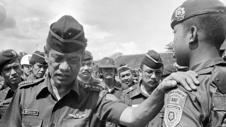 Kisah 5 Jenderal TNI Hidup Sederhana, Nomor 4 Pernah Bikin Kaget Prabowo saat Kunjungi Rumahnya