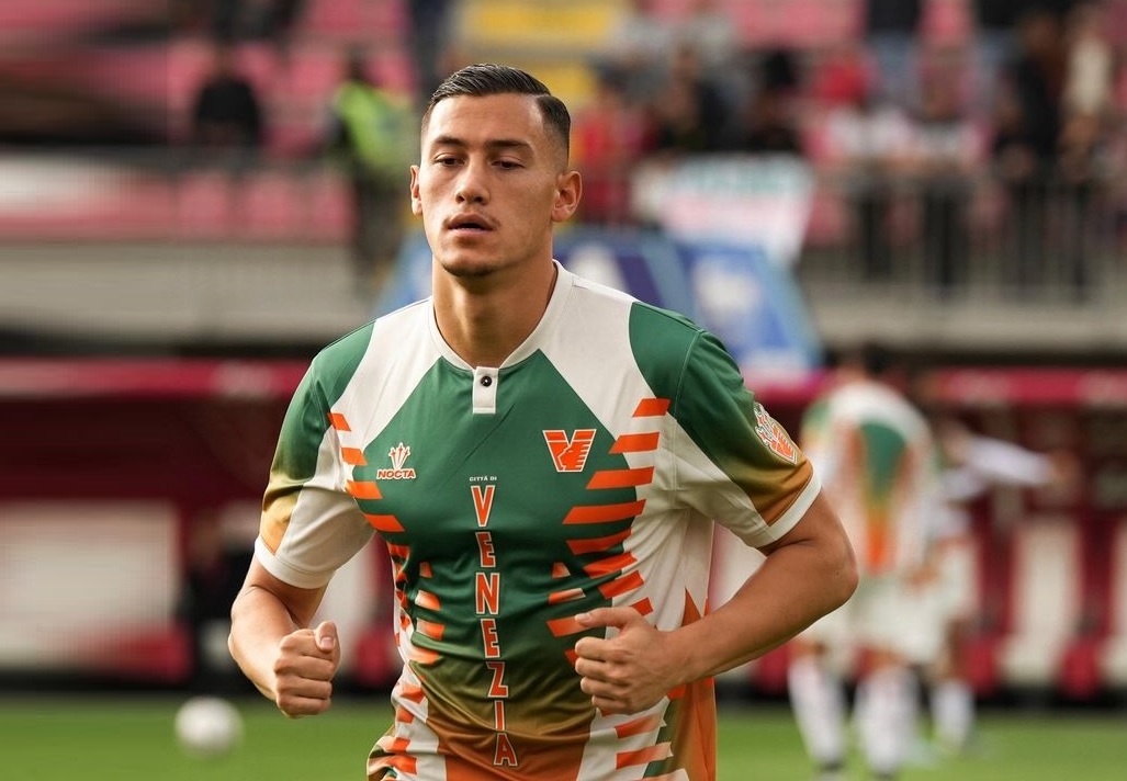 Jay Idzes Berpeluang Dilatih Legenda Timnas Italia di Venezia, Siapa?