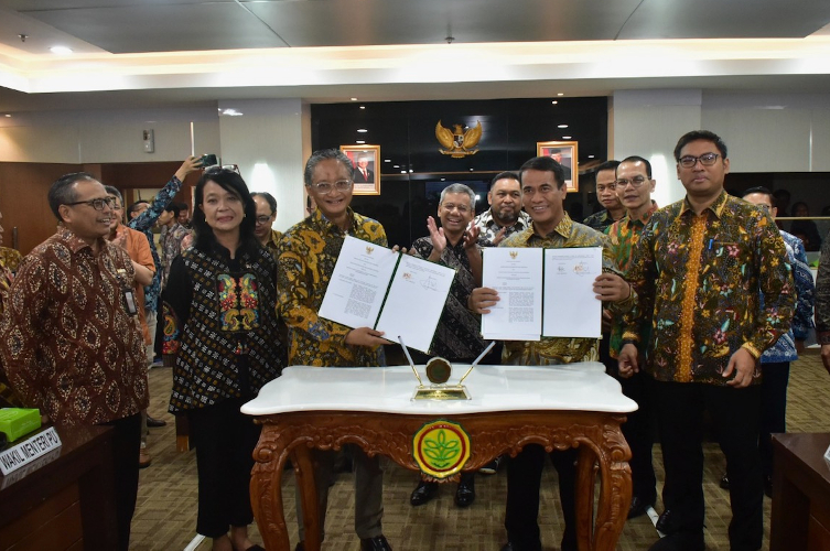 Mentan Amran dan Menteri PU Teken Kerja Sama Percepatan Swasembada Pangan