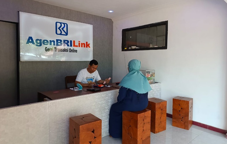 Inspiratif! AgenBRILink di Situbondo Sukses Dekatkan Akses Perbankan untuk Masyarakat