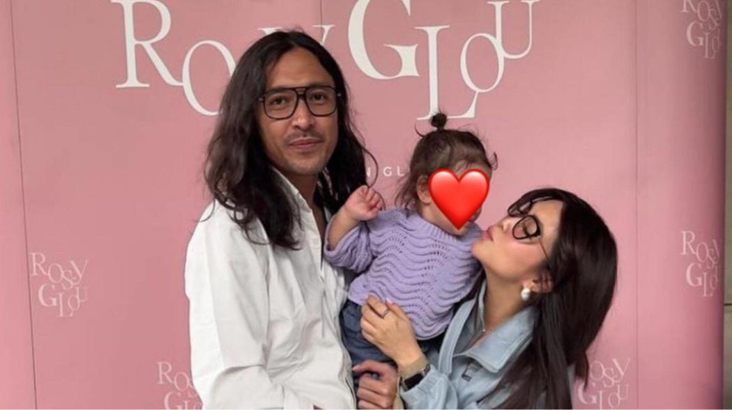 Selamat! Anak Kedua Ello Lahir di Tanggal Cantik 11.11