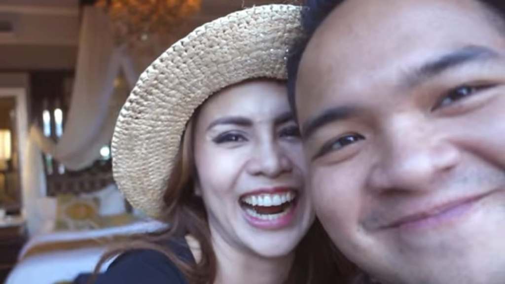 Profil Nicola Reza Samudra, Suami Momo Eks Vokalis Geisha yang Hadiahkan Anaknya Stadion Berstandar FIFA