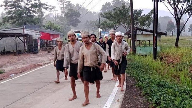 Remaja Baduy Dibacok Begal di Jakarta, Uang Rp3 Juta dan 10 Botol Madu Dirampas