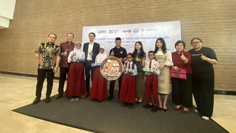 HUT ke-35 MNC Group, MNC Peduli Gandeng KKP dan Essilor Bagikan Kacamata Gratis ke 1.000 Anak