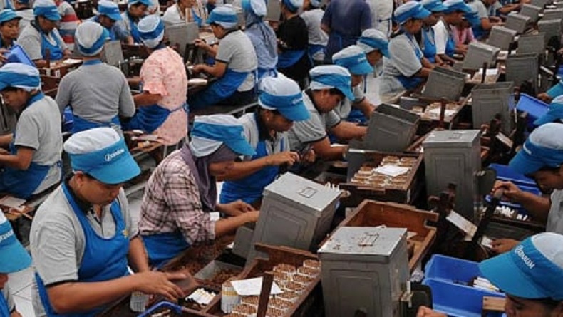 Siap-siap! Pekerja Gaji di Bawah Rp3,5 Juta Dapat Bantuan Upah Mulai Juni