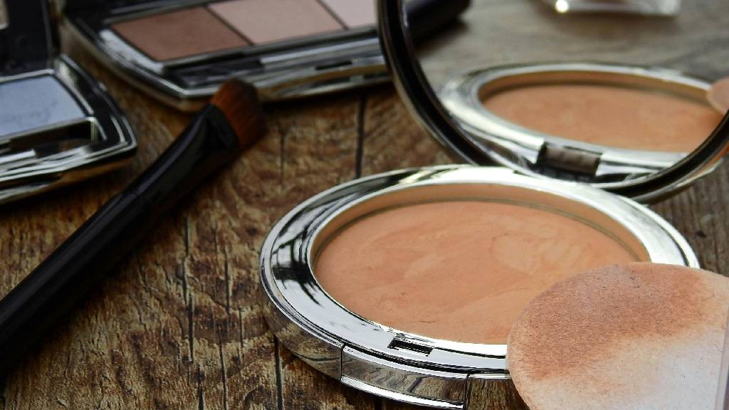 Daftar 69 Merek Kosmetik Ilegal yang Diciduk BPOM, Ada Kojic Acid hingga Lameila!