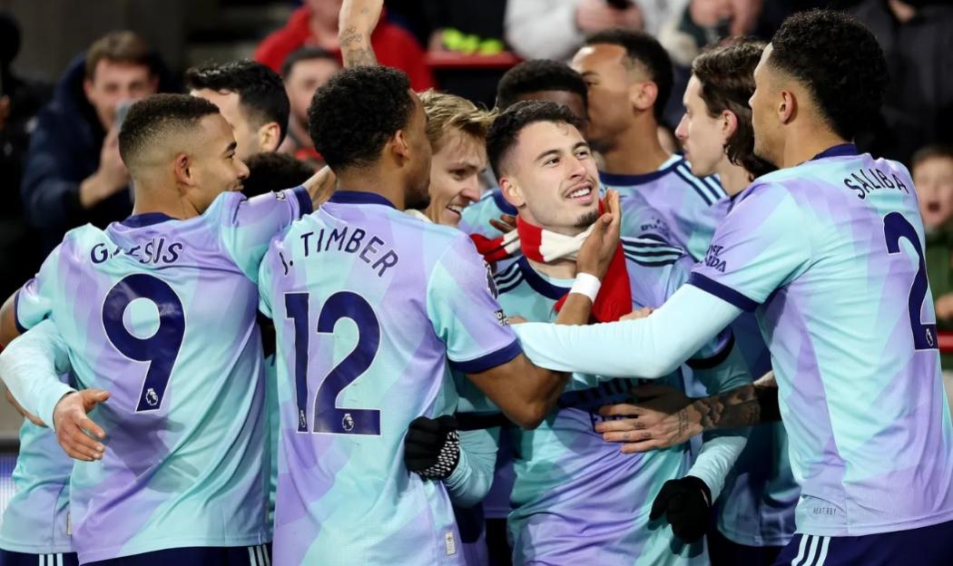 Arsenal Dekati Liverpool di Puncak usai Menang Comeback atas Brentford