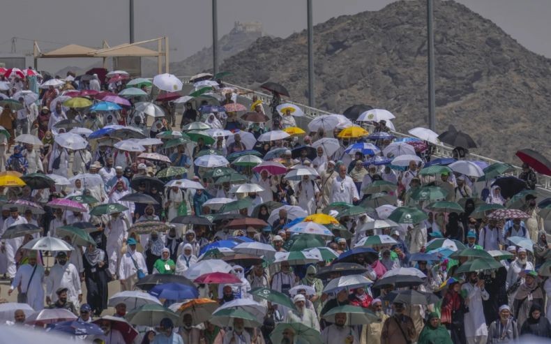 Arab Saudi Antisipasi Suhu Panas Ekstrem di Musim Haji 2025