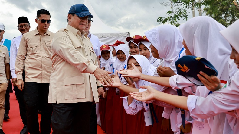 Prabowo Akui Makan Bergizi Gratis Proyek Besar: Saya Jamin Dananya Ada