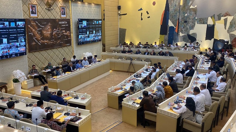 DPR Perkirakan Pemenang Pilkada yang Bersengketa di MK Dilantik Pertengahan Maret