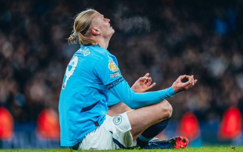 Hasil Lengkap Liga Inggris Semalam: Man City Libas Chelsea, Liverpool Pesta Gol