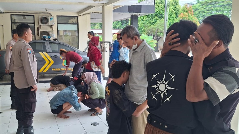 Batal Tawuran, Belasan Remaja di Bekasi Nangis-nangis di Hadapan Orang Tua