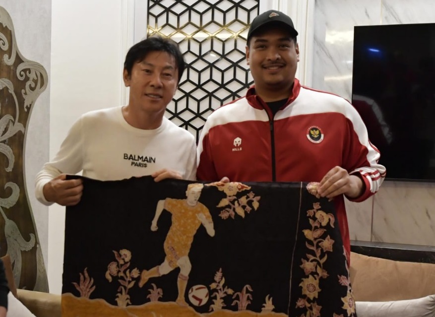 Shin Tae-yong Pulang Bawa Oleh-Oleh dari Menpora Dito Ariotedjo, dari PSSI Tak Ada!