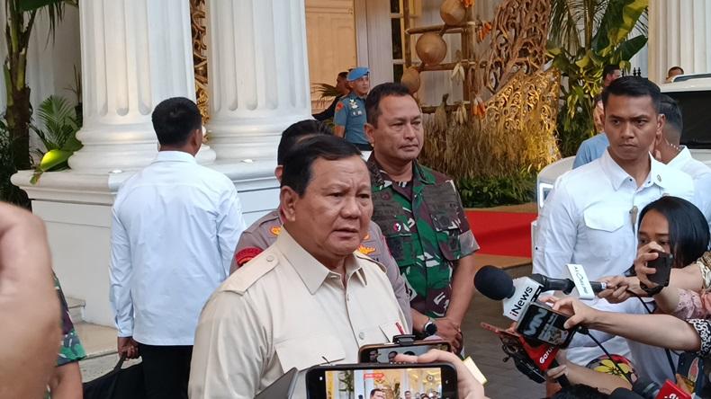 Prabowo Ingatkan TNI-Polri Mawas Diri: Harus Selalu Bersama Rakyat