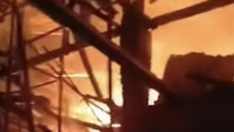 Kebakaran di Manggarai Jaksel, 21 Unit Mobil Damkar Dikerahkan!