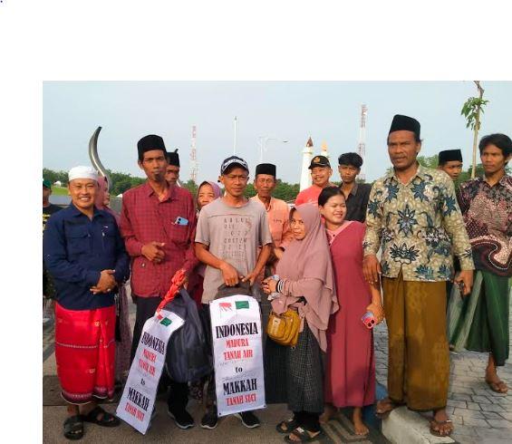 Modal Nekat, 2 Pemuda Sampang Jalan Kaki ke Mekkah demi Bisa Naik Haji