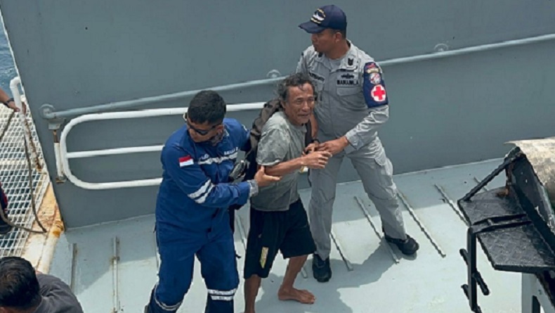 Kapal Penarik Tongkang Tenggelam di Selat Sunda, 6 ABK Ditemukan Selamat