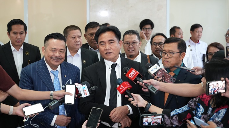 Indonesia-Israel Dikabarkan Diam-diam Berunding, Yusril Bantah!