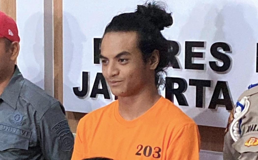 Begini Tampang Vadel Badjideh usai Ditetapkan Tersangka, Pakai Baju Oranye Nomor 203