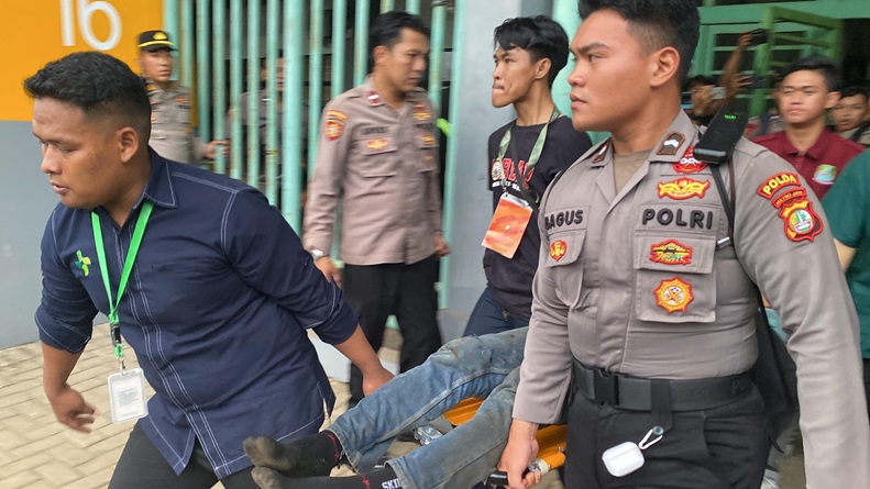 Duel Persija vs Persib Dinodai Keributan Suporter, PT LIB Minta Komdis PSSI Bergerak Cepat