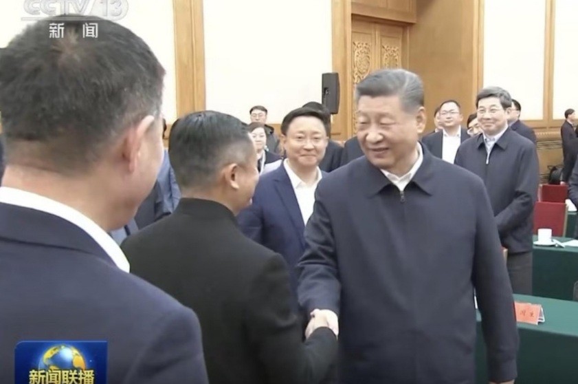 Akhirnya Xi Jinping Jabatan Tangan dengan Jack Ma