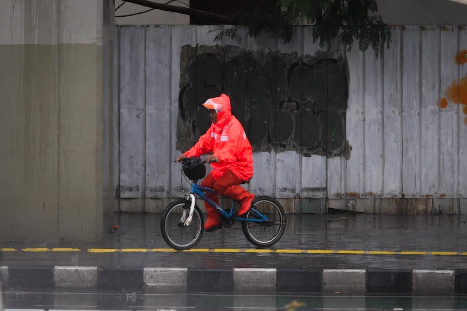 Hujan Masih Turun meski Seharusnya Masuk Musim Kemarau, Imbas Kemarau Basah?