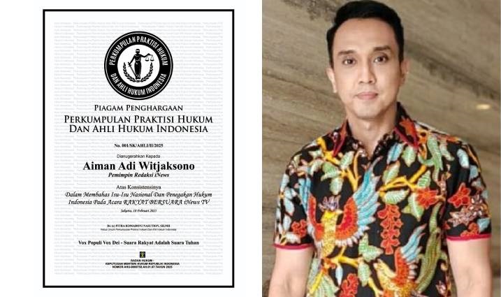 Ketua Umum Petisi Ahli Pitra Romadoni Beri Penghargaan kepada Pimred iNews Aiman Witjaksono