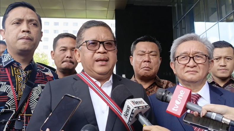 Hasto Ngaku Kesulitan Pesan Bus menuju KPK: 3 Kali Dicancel