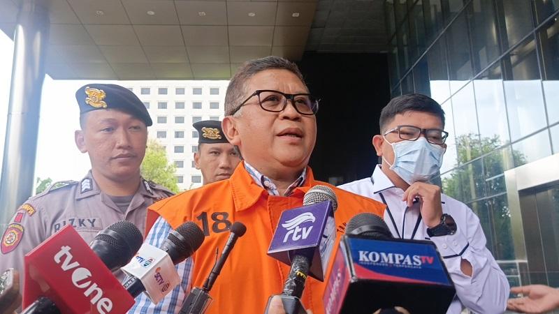 Hasto ke Kader: Jaga Ibu Megawati dari Mereka yang Ingin Aduk-aduk PDIP