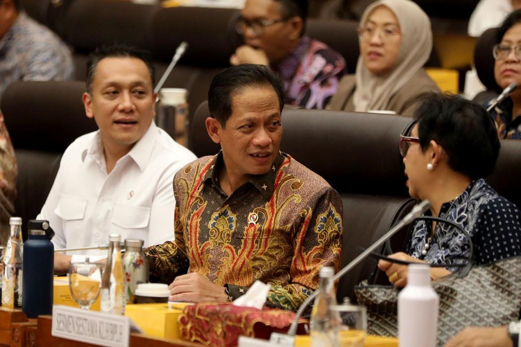 Menteri LH bakal Tinjau Ulang Izin 4 Perusahaan Nikel di Raja Ampat 