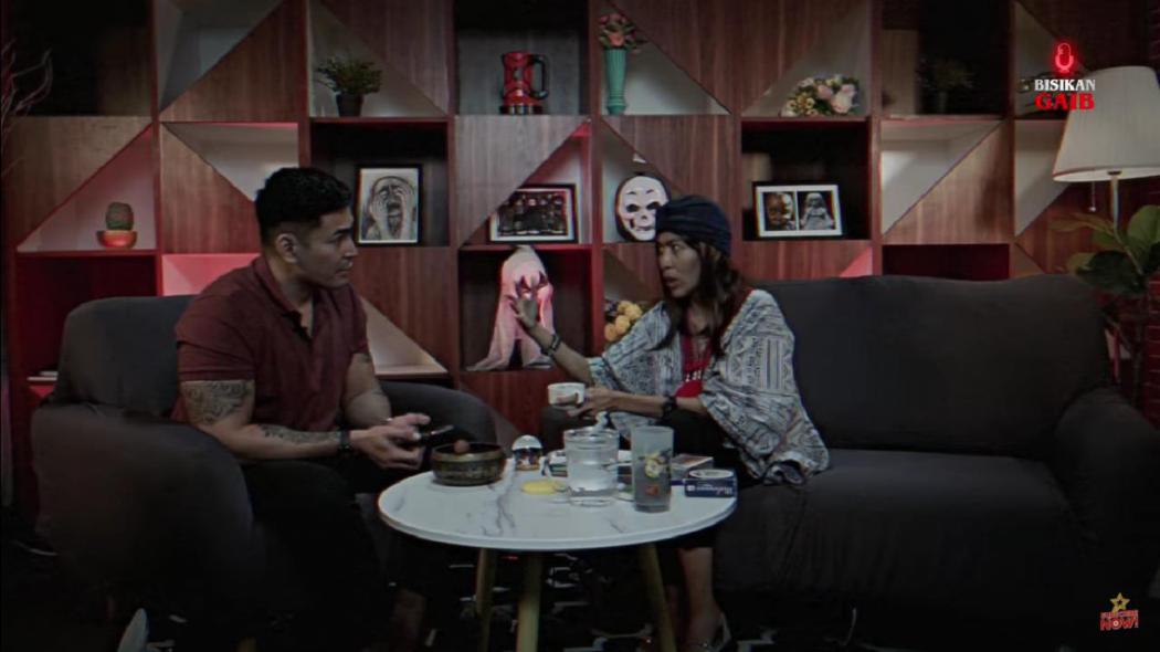 Mengejutkan! Madam Arra Ramal Akan Ada Perpisahan Besar di Dunia Selebriti   