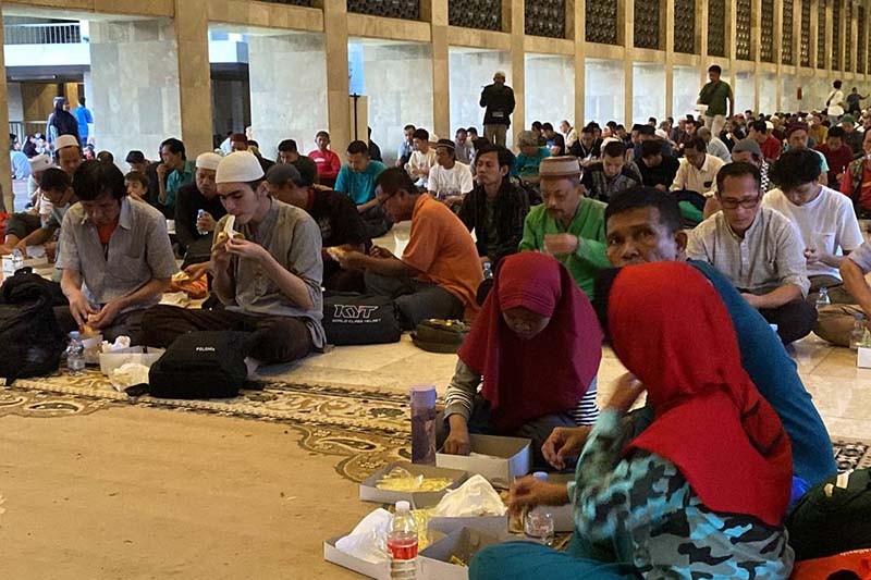 Jadwal Buka Puasa Jakarta Hari Ini 7 Maret 2025, Lengkap dengan Doa Berbuka