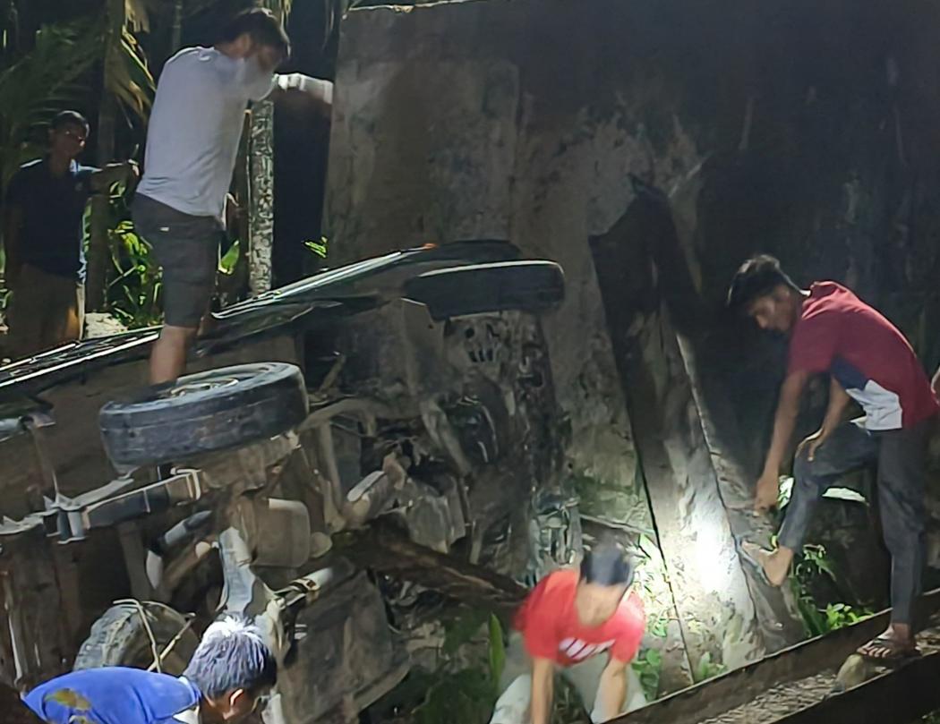 Pikap Terjun ke Sungai akibat Jembatan Fayo Gomo di Nias Selatan Ambruk, 4 Luka Berat 