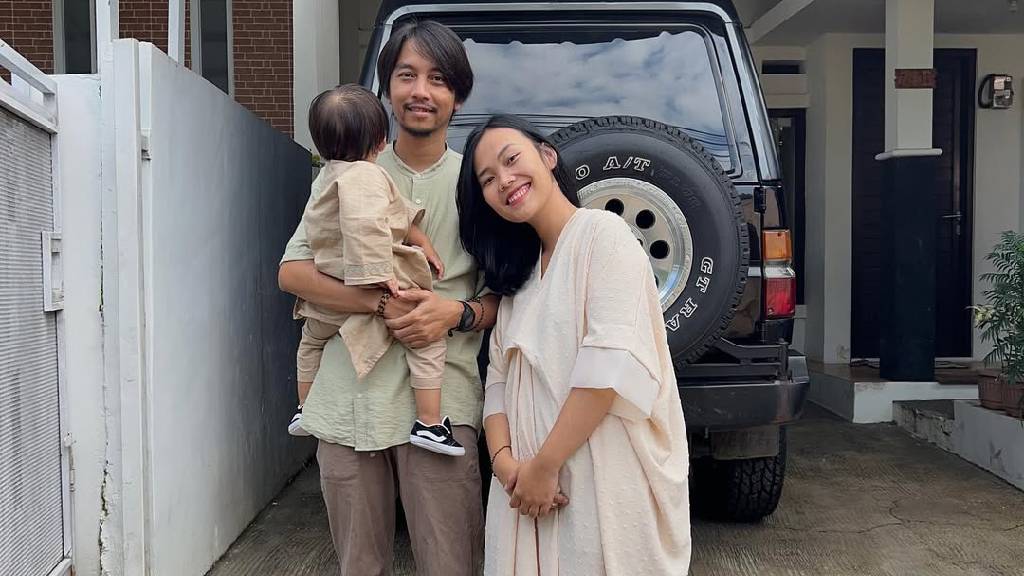 Istri Hilang Kontak dengan Fiersa Besari yang Berada di Puncak Carstensz, Minta Doa Terbaik 