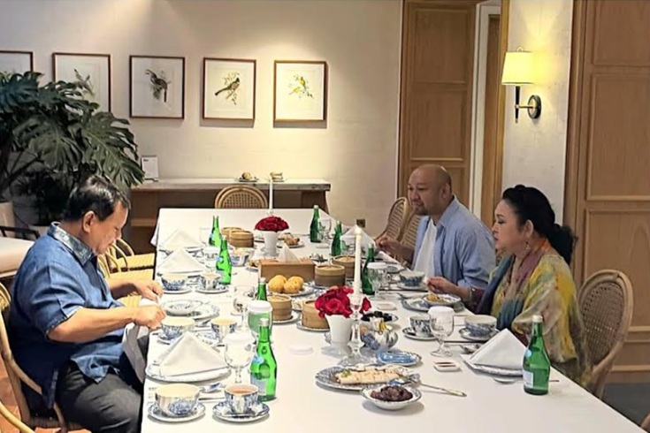 Prabowo Unggah Momen Buka Puasa Bersama Titiek dan Didit