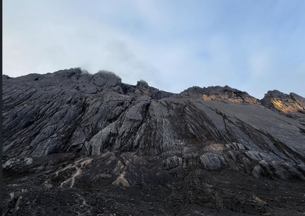 Daftar 15 Pendaki Puncak Carstensz Papua, Dua Meninggal Dunia