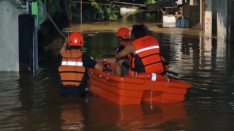 Kali Ciliwung Meluap, 28 RT di Jaksel dan Jaktim Terendam Banjir