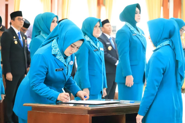 Suci Anisa Rusli Resmi Dilantik sebagai Ketua TP-PKK Kotabaru Periode 2025-2030