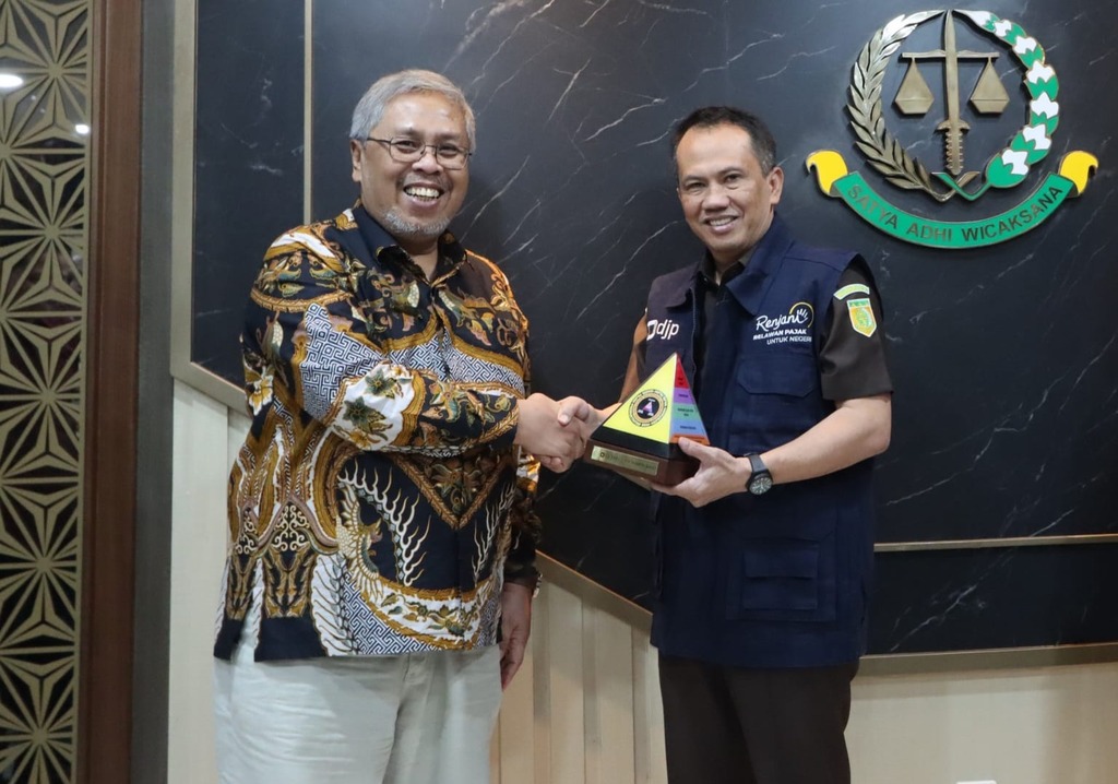 Kajati DKI Jakarta Patris Yusrian Jaya Dikukuhkan jadi Relawan Pajak