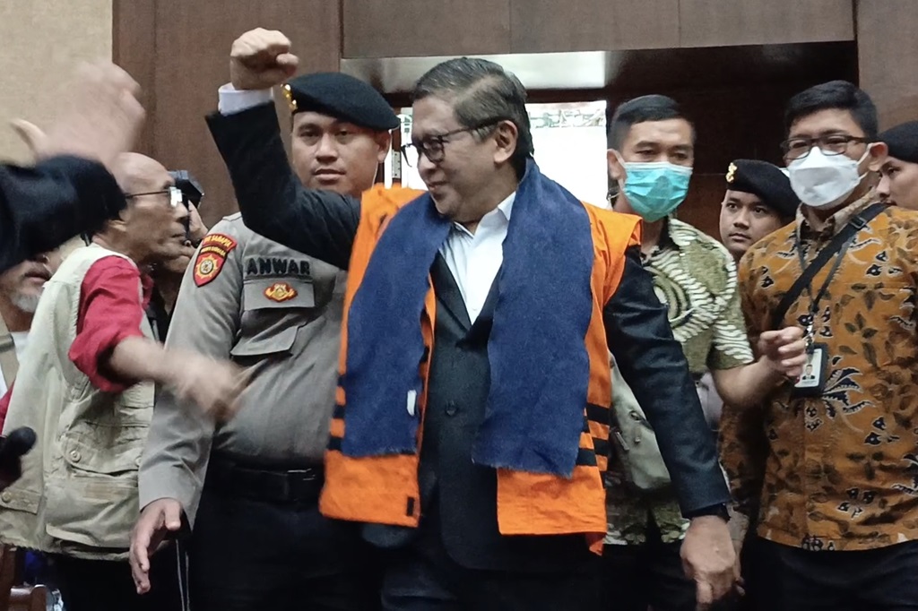 Hasto Cerita Hidup di Penjara, Rajin Puasa hingga Olahraga