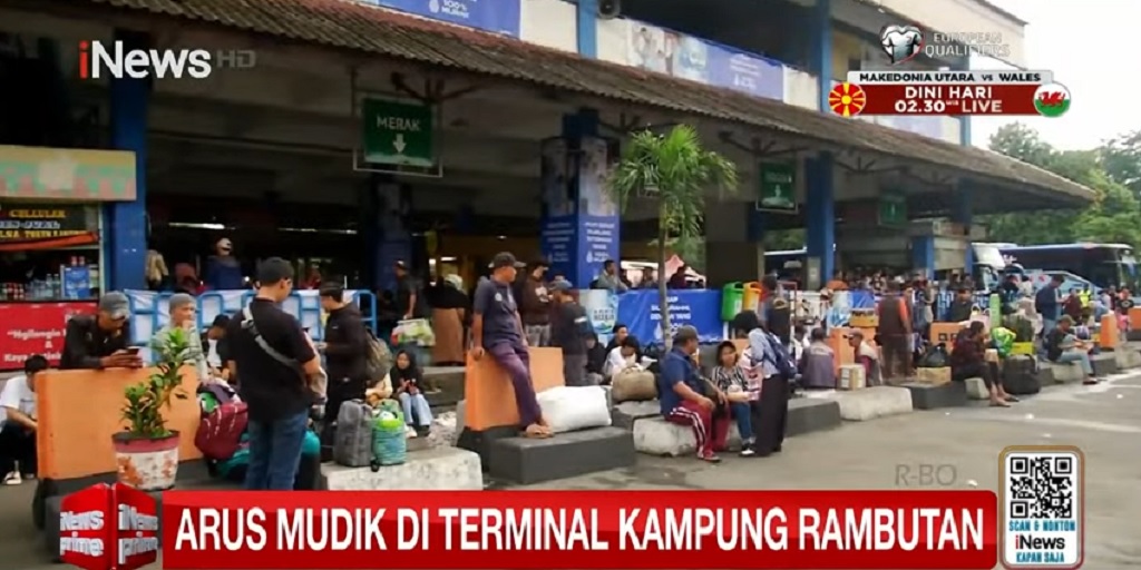 Terminal Kampung Rambutan Mulai Ramai, Pemudik Pulang Kampung Lebih Awal