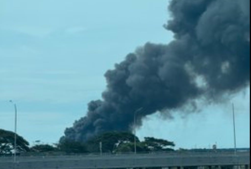 Kebakaran Gudang Dekat Bandara Soetta, Asap Hitam Membumbung Tinggi