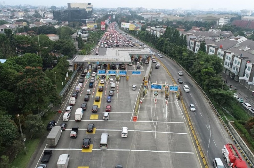 33.536 Kendaraan Masuk ke Bandung Lewat Tol Pasteur selama Lebaran