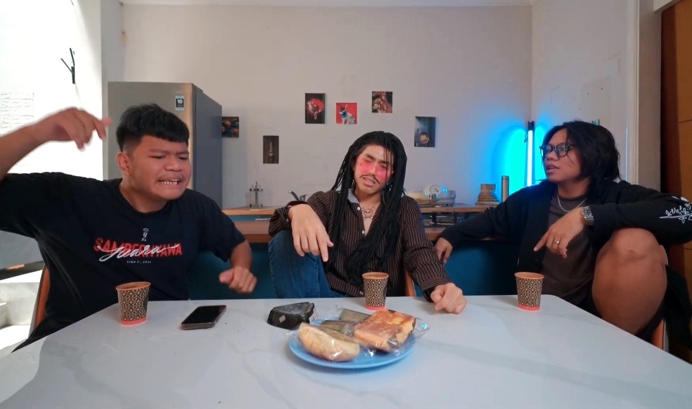 Farel Tarek Hadirkan Sketsa Komedia Ceritakan tentang Dokter YouTube dan Pertemanan Absurd