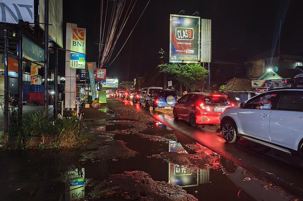 Arus Balik di Jalur Gentong, Antrean Panjang Sempat Mengular hingga 10 Km