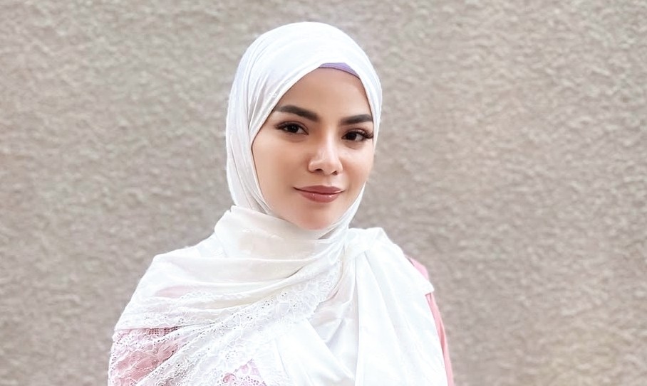 Dinar Candy Terobsesi Punya Pasangan Cowok Bule, Ini Alasannya