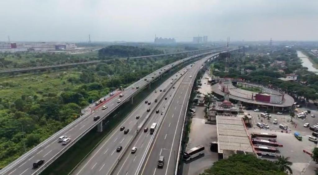 69.277 Kendaraan Kembali ke Jakarta Lewat Tol Layang MBZ hingga H+4 Lebaran